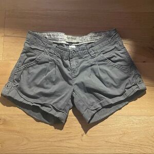 Vintage Rare Garage Ultra Low-Waist Gray Cargo Shorts Sz 1